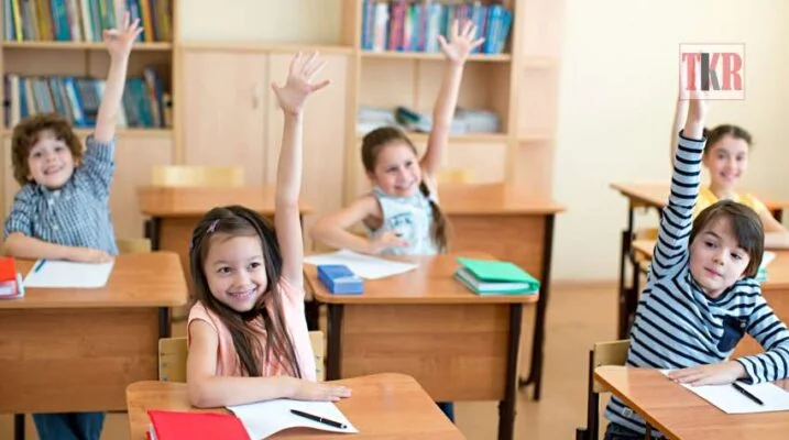 encourage students in the class